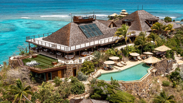 World's Most Expensive Vacations - 1